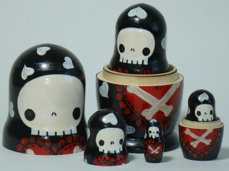 horror nesting dolls