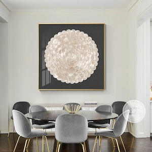 Arte mural de conchas de Capiz: Caja de sombra 3D, decoración costera en negro y dorado, arte mural de gran tamaño, arte mural cuadrado, decoración para sala de estar, decoración maximalista.