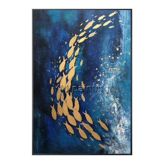 金魚の抽象画：ネイビーブルーの海のテクスチャアート、魚の群れの
