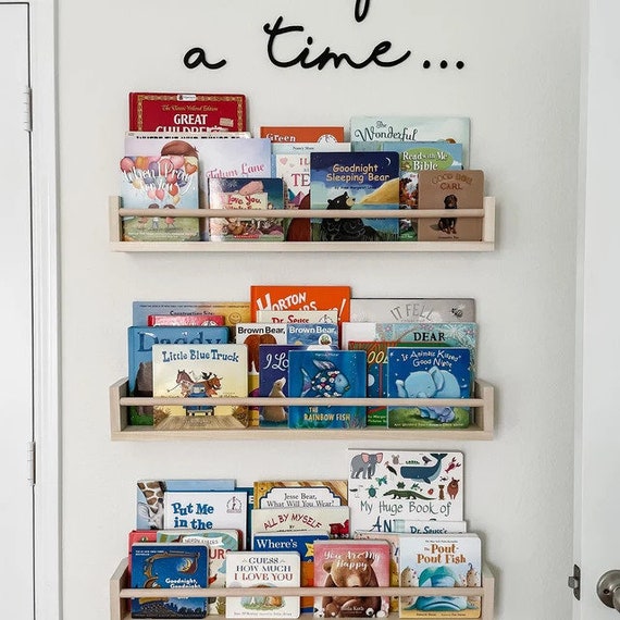 Bookshelf With Pegs-shelf With Hooks-nursery Shelf Kids Room Decor-wooden  Bookshelf-baby Shower Gifts Modern Bookshelves 