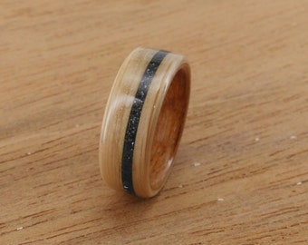 Wood ring || Elegant bentwood ring made in two tones - Handmade Alternative Ring - Size 18.70 mm (USA 8 3/4)