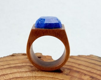 wooden ring //ring for women //rings //Garapa tree wood ring with a Lapis Lazuli stone - Size (USA 8 3/4)