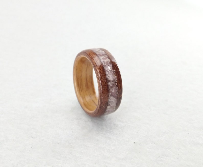 wooden ring wood ring ring for women Elegant bentwood ring made in two tones Handmade Alternative Ring Size: USA 7 1/2 画像 5