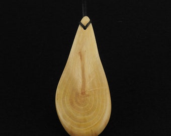 wood pendant //wood necklace //necklaces //Pendants // wood jewelry //  Maple wood necklace