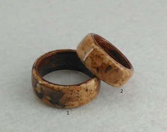 Wood ring  // Cork // Elegant bentwood ring made in two tones - Handmade Alternative Ring