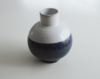 Ceramic globe vase: pottery vase/ stoneware vessel