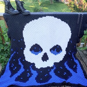 Skull and Flames Crochet Corner to Corner Grid and Written Pattern (c2c) in half double crochet
