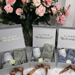 Will You be My Bridesmaid  Proposal Box with Satin Pajamas, Bridesmaid Gift Box, Bridesmaid Proposal Gifts, Bridesmaid Gifts