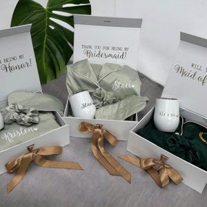 Sage Green Bridesmaid Proposal Gift Box, Green Maid of Honor Gift with Pajamas, Tumbler & Scrunchies, Bridesmaid Gift Set From the Bride