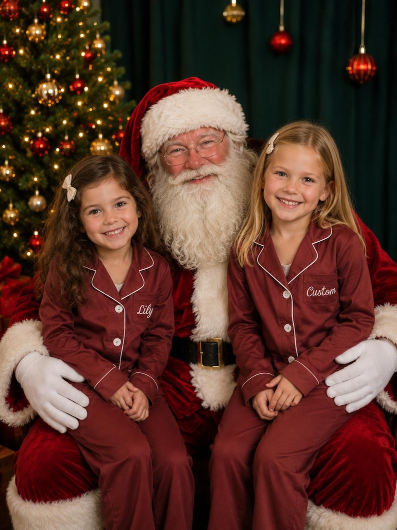Matching Family Christmas Pajamas – Custom Name Satin PJs | Personalized Holiday Sleepwear for Mom, Dad & Kids | Xmas Gift Set Bild 5