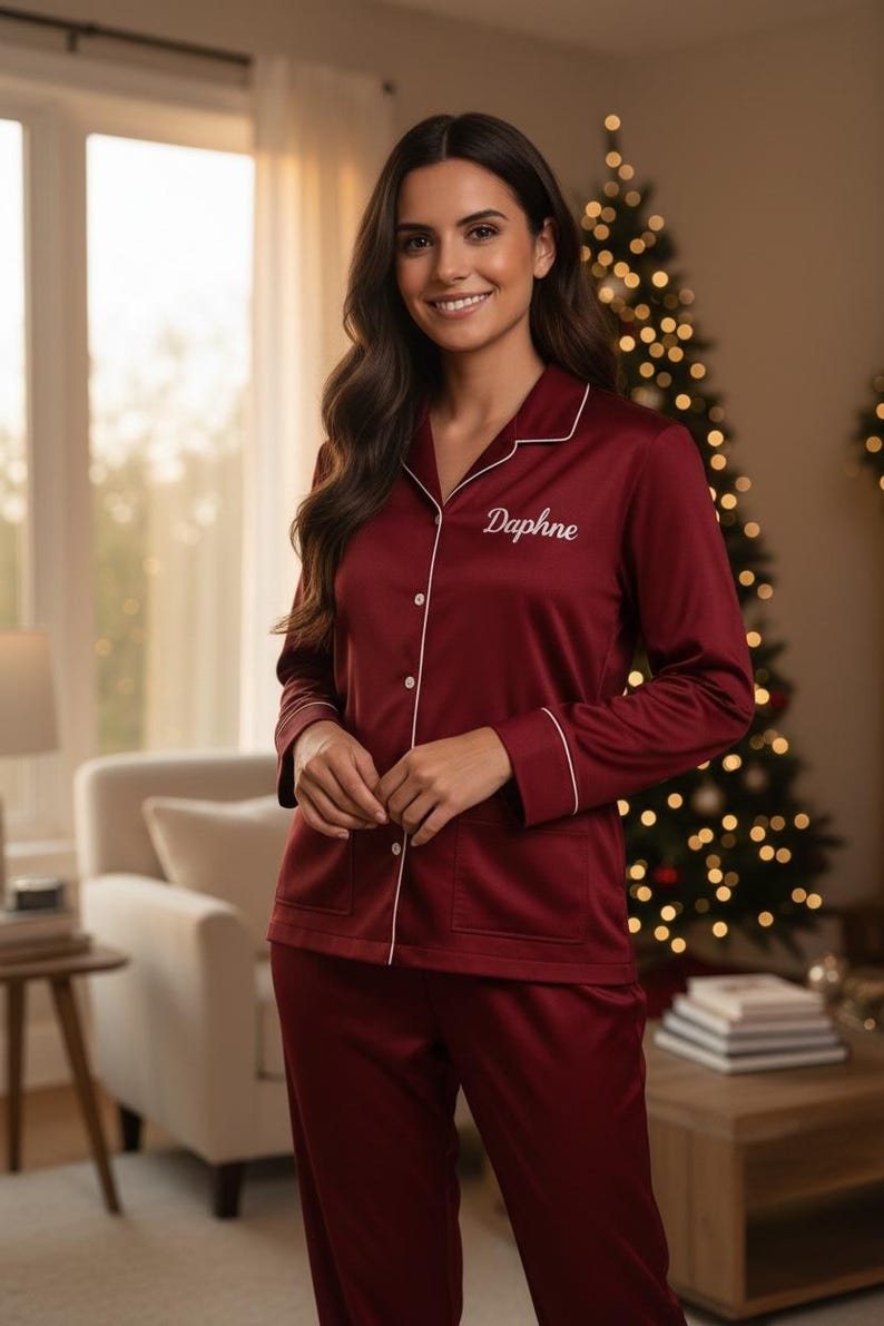 Matching Family Christmas Pajamas – Custom Name Satin PJs | Personalized Holiday Sleepwear for Mom, Dad & Kids | Xmas Gift Set Bild 6