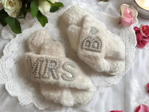 Custom Pearl Fluffy Slippers Set: Bridal Party Gifts