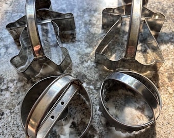 metal handled cookie cutters