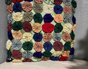 yo yo pillow