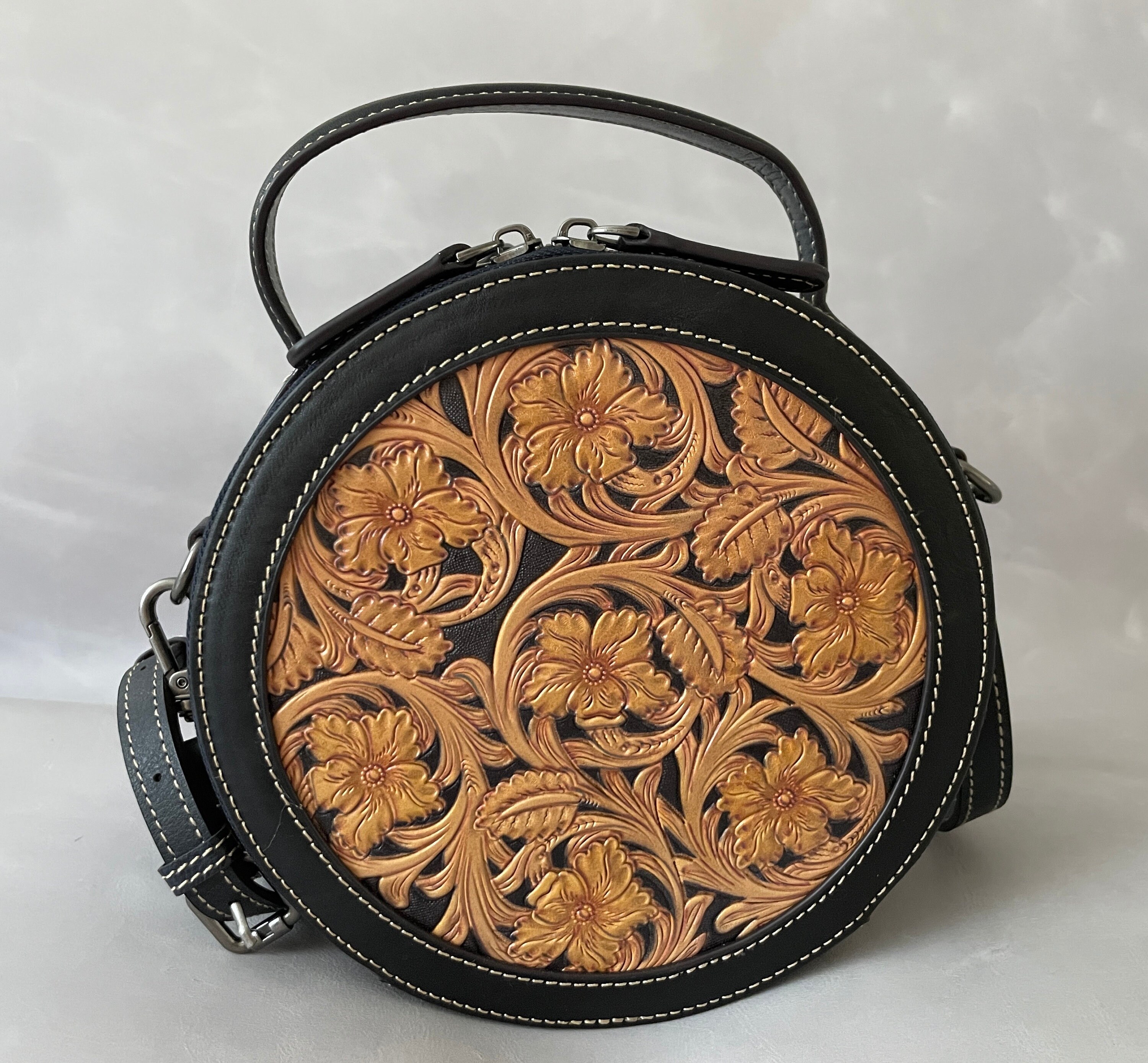 【未使用級】TOCCA　GARDEN FLOWER LEATHER TOTE 楽天市場】GARDEN FLOWER LEATHER TOTE