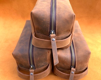 Personalized Groomsmen Gift Dopp Kit Bag Customized Leather Toiletry Wedding Gifts Mens Custom