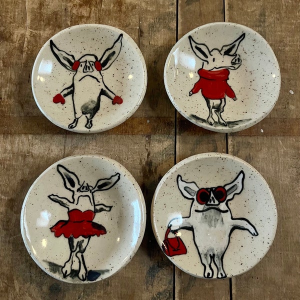 Ceramic Ring Catch-all Dishes with Olivia the Pig, Children’s Book