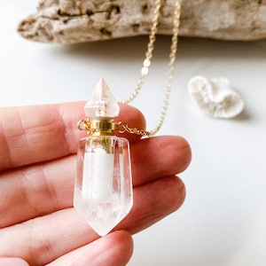 Crystal Quartz Diffuser Necklace, Crystal Necklace, Crystal Collection, Diffuser Necklace, Aromatherapy Necklace, Essential Oil Necklace