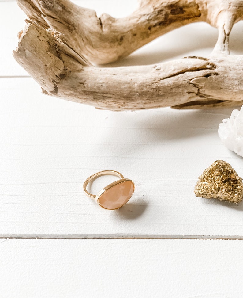Peach Moonstone Ring, Pantone 2024 Colour, Chunky Ring, Moonstone Ring, Peach Accessories, Statement Ring, Stacking Ring, Peach Gift, image 6