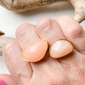 Peach Moonstone Ring, Pantone 2024 Colour, Chunky Ring, Moonstone Ring, Peach Accessories, Statement Ring, Stacking Ring, Peach Gift, image 4