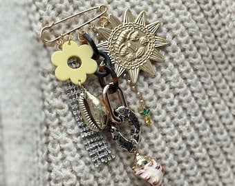 One-of-a-kind Beach Vibes Brooch, Gold Sun, Flower, Shell, Bag Accessories,  Purse Charm, Eco-Friendly