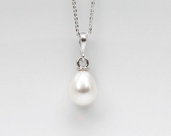 Necklace silver pearl drop small, necklace with pearl, pendant teardrop shape, elegant necklace