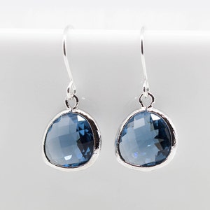 Earrings blue silver, blue drop earrings, dark blue earrings, silver crystal earrings