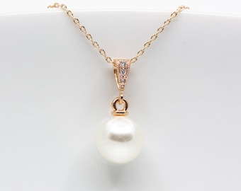 Rose gold pearl round necklace, rose gold plated necklace, pearl necklace, bridal jewelry, wedding jewelry, bridesmaids