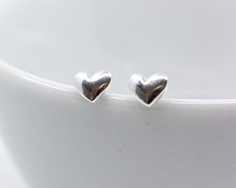 Earrings silver heart, stud earrings small hearts