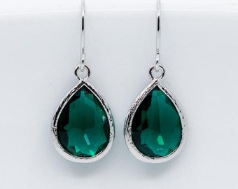 Ohrringe Silber Grün, Hängeohrringe Tannengrün, Emerald Ohrringe, Tropfenohrringe Dunkelgrün,