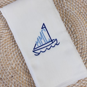 Maritimes Monogramm Spucktuch, Jungen Personalisiertes Spucktuch, Boot Spucktuch