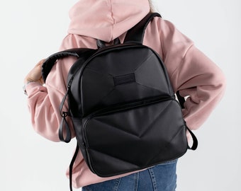 Vegan Leather Backpack, Vintage Laptop Backpack for unisex, Woman City backpack, Purse College School Book bag Weekend Travel Daypack