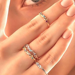 Mothers Ring 2 3 4 5 6 Stone / Floral Birthstone Ring for Mom / Personalized Birthstone Jewelry / Rings for Women / Dainty Gold Ring