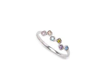 Silver Mothers Ring with 2 3 4 5 6 Stone / Birthstone Ring for Mom Gold Personalized Jewelry
