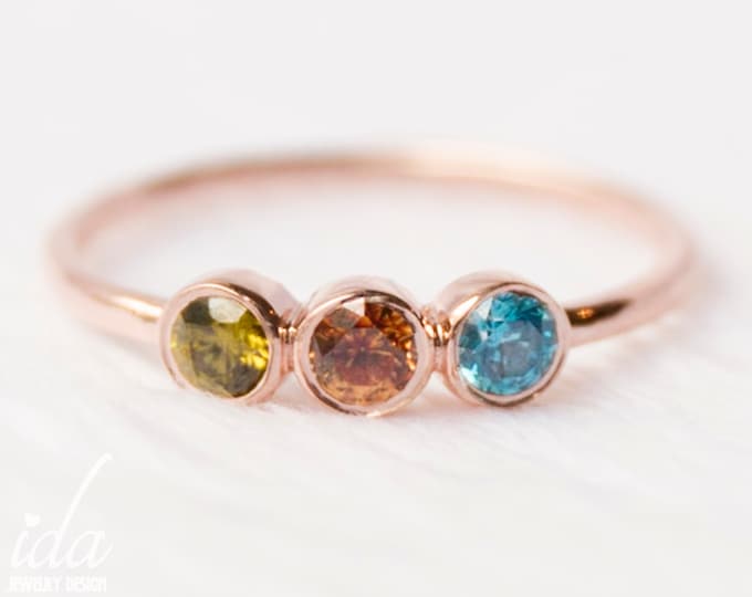 Bague de pierre de naissance personnalisée, Cadeaux uniques, Cadeau personnalisé pour maman, Bague de mère Bijoux en pierre de naissance, Bagues pour femmes, Bijoux de famille