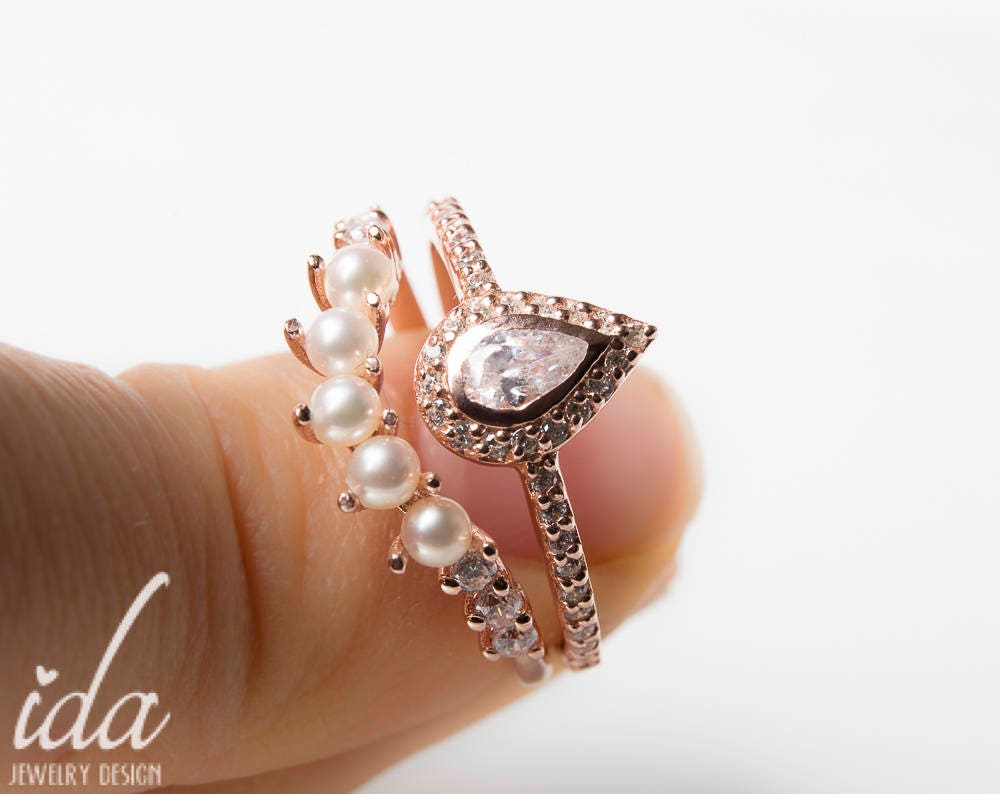 Pearl bridal shop set rings