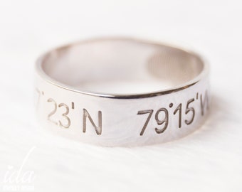 Engraved Mens Ring - Wedding Band Mens Gift- Wedding Ring Men, Mens Jewelry, Mens Ring, Engraved Fingerprint Ring, Gifts for Men