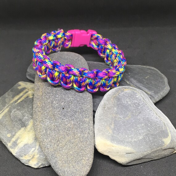 Coloured paracord on sale
