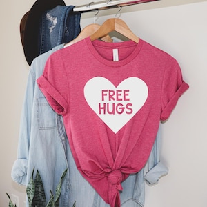 Free Hugs | Spread Love Not Hate | Kindness Is Cool | Choose Kind |Pride Parade | LGBTQ | Be Kind | Valentines Day T-shirt | Free Mom Hugs |