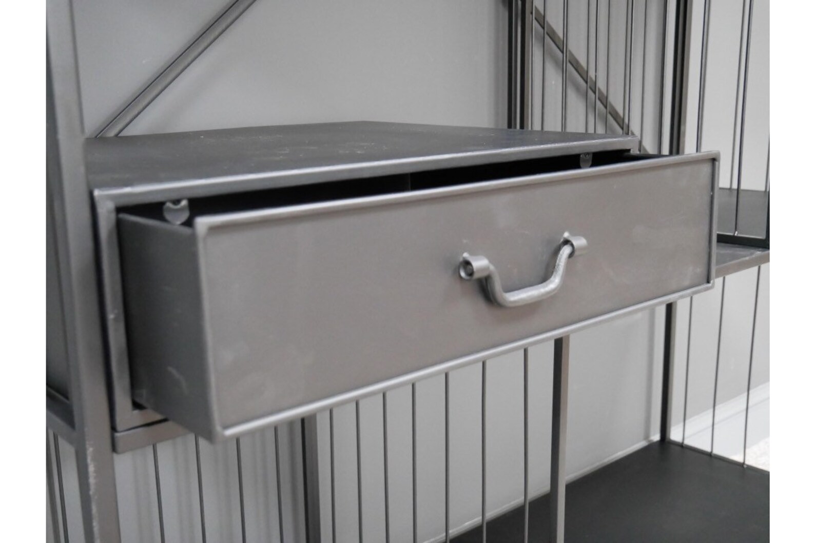 Gabinete de exhibición de metal industrial | Etsy