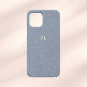 Coque iPhone personnalisée en cuir végétalien bleu, coque de téléphone personnalisée pour iPhone 13, 13 Pro, 12, 12 Pro, 11, 13 Pro Max Monogramme en cuir galet