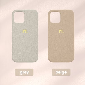 Étui en cuir personnalisé pour iPhone 12, étui de téléphone en cuir végétalien gravé monogramme galets, gravure des initiales de la coque de téléphone, étui pour iPhone 12 12 Pro image 5