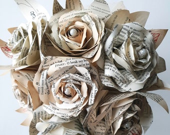 Book paper flowers bouquet CUSTOM ORDER, book page flowers, book themed wedding, book pages roses, recycled books, book vintage wedding deco