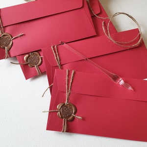 Wax sealed envelope, SET OF 5, elegant envelopes sealed with heart stamper, wedding envelopes, romantic envelopes, elegant lettering