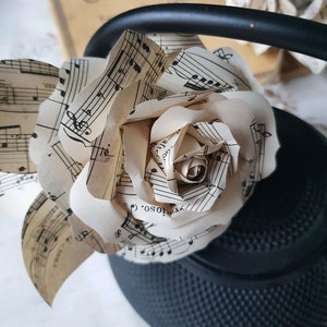 Vintage musical sheets flowers, musical sheets flowers, musical vintage wedding decor, vintage musical wedding bouquet, gift for music lover image 4