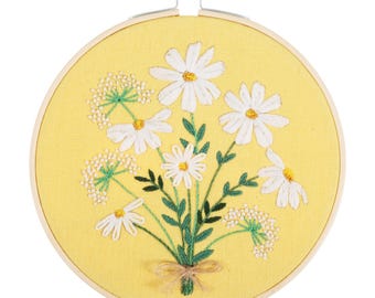 Daisies Embroidery Kit: Wildflower Bouquet, 15cm Hoop. TCK052