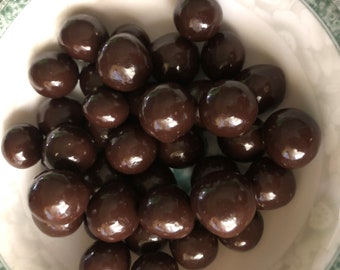 Dark Chocolate Raspberry Cordial Candy Balls * 4 ounce box * * Mothers Day Place Order By May 1