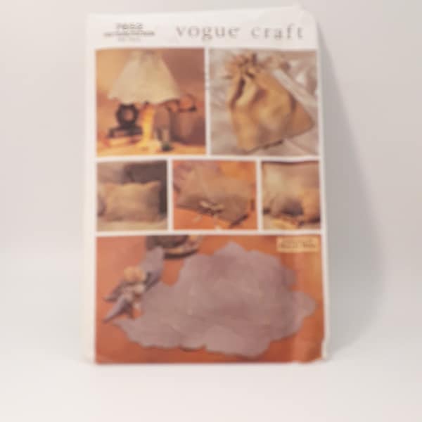Vogue craft pattern 7652 Cutwork Accessories, UNCUT, Vintage