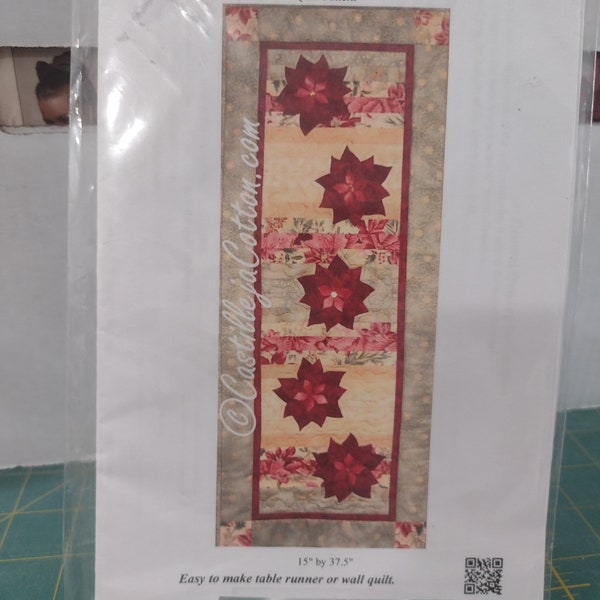 CastilliaCotton pattern Floating Poinsettia table runner or wall quilt 15" x 37.5" UNCUT