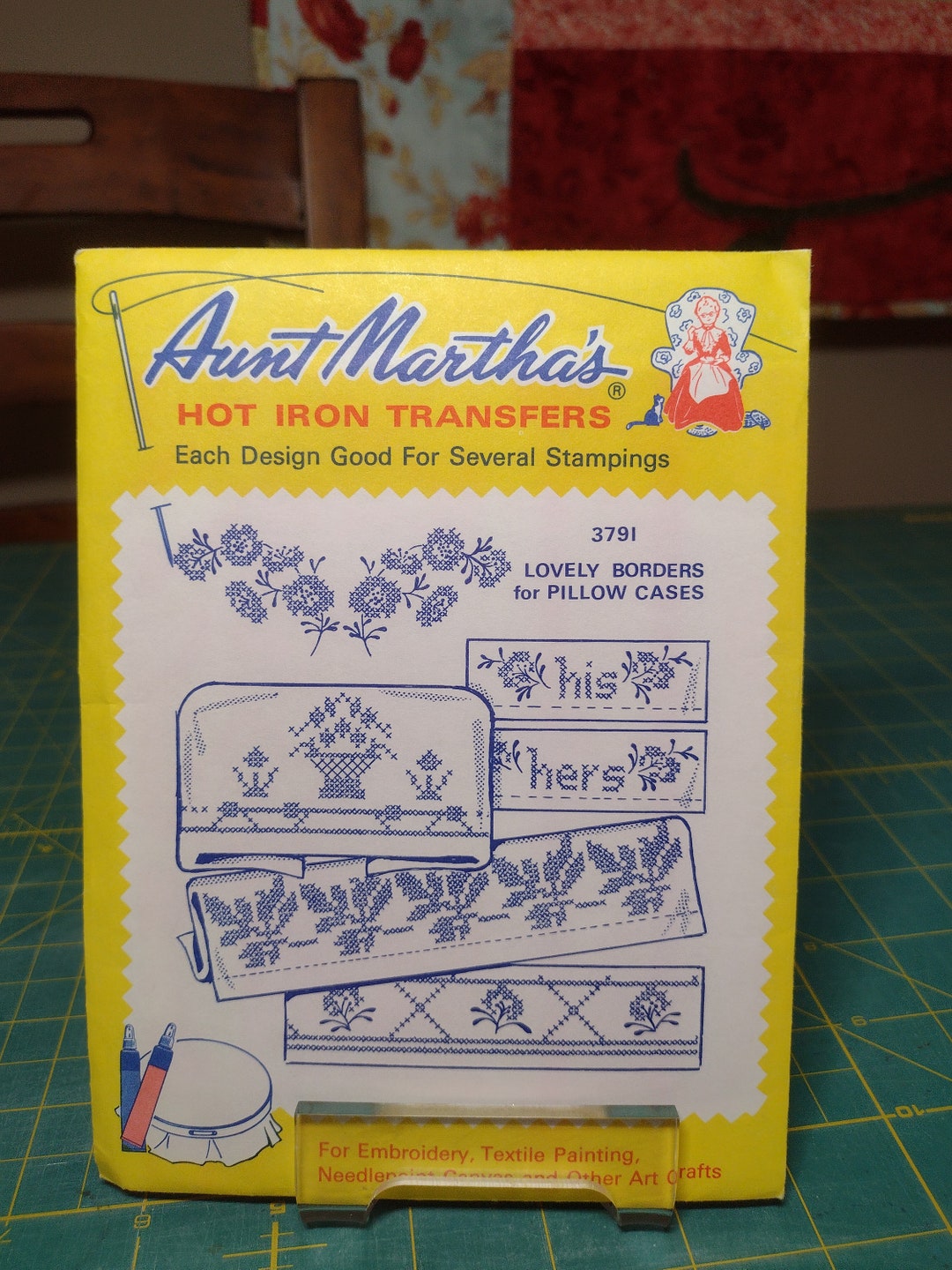 Aunt Martha's Hot Iron Transfers 3791 Lovely Borders for Pillow Cases